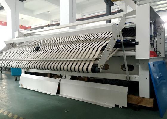 Rivestendo di ferro e piegatrice per la lavanderia ospedale/dell'hotel, piegatrice automatica della camicia